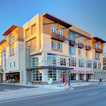 Holiday Inn Windsor - Wine Country By Ihg Luaran gambar